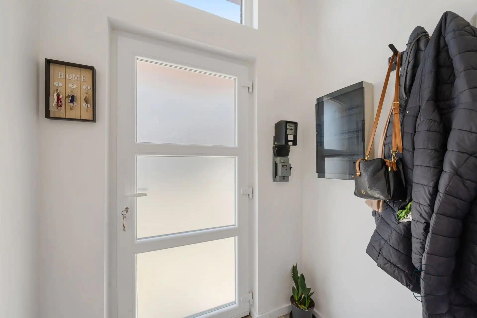 Goedgelegen gerenoveerde woning foto 4