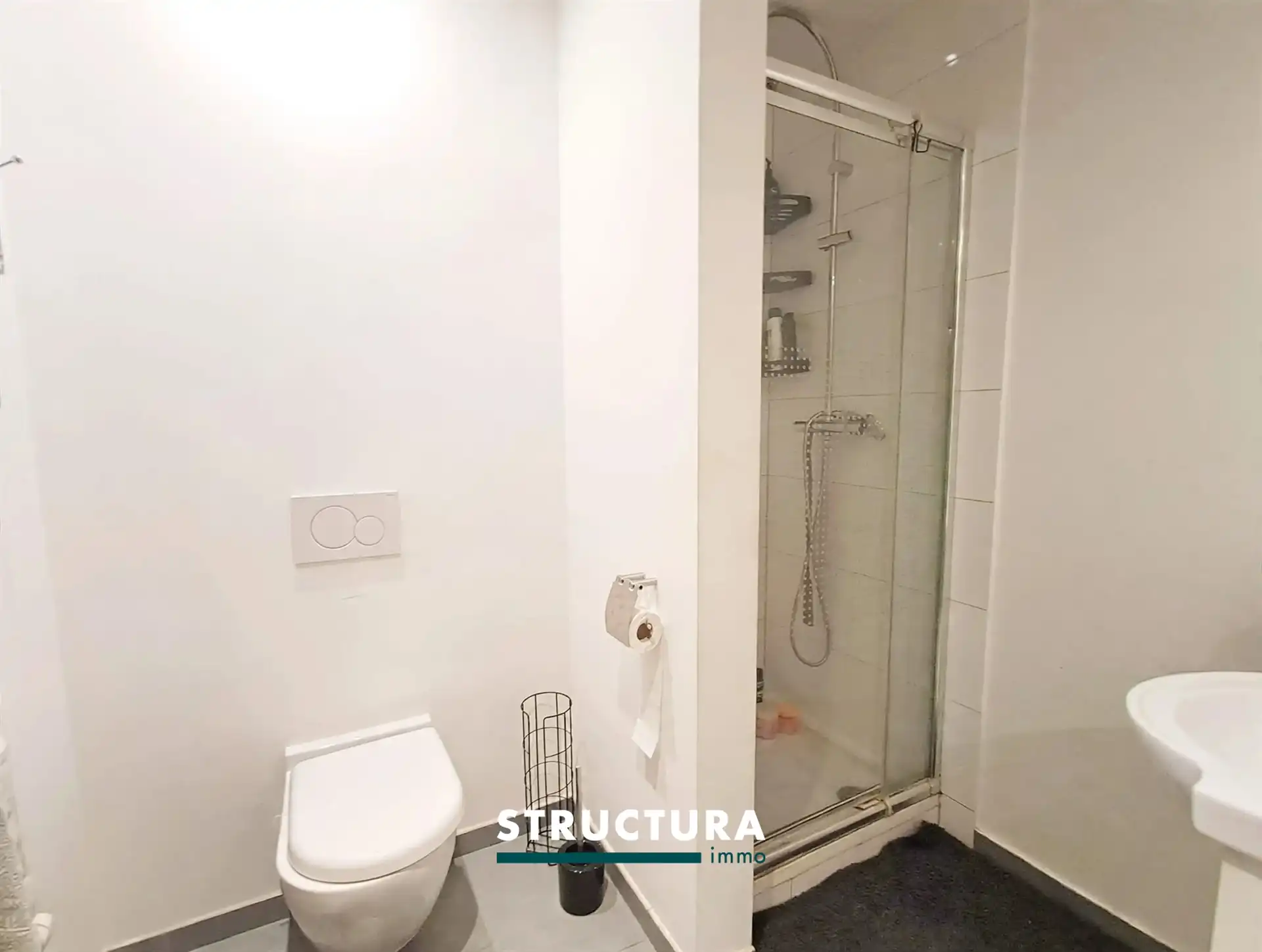 Gerenoveerd appartement in centrum Strombeek-Bever foto 9