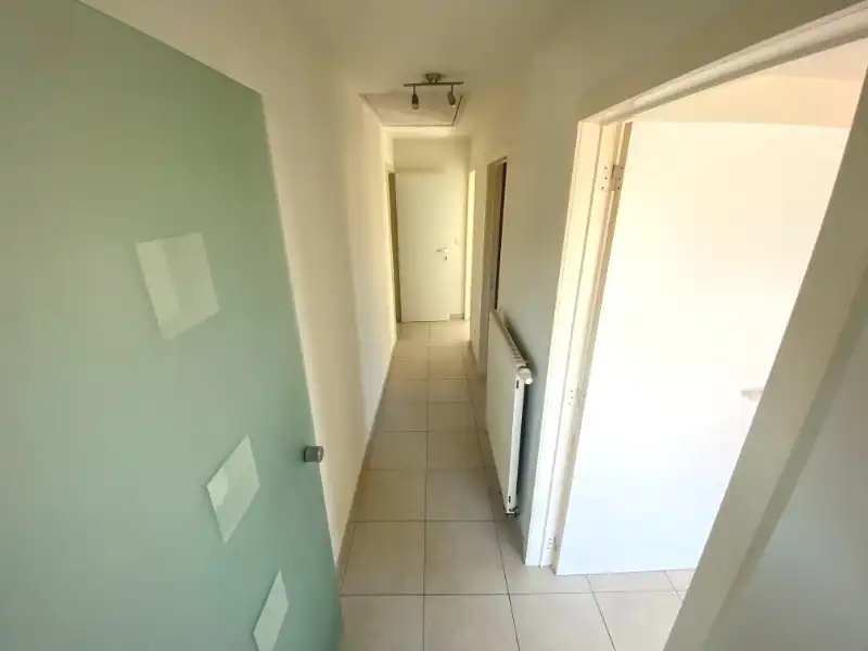 Dakappartement met groot terras, gunstig gelegen / nabijheid centrum Meerhout, met garage foto 12