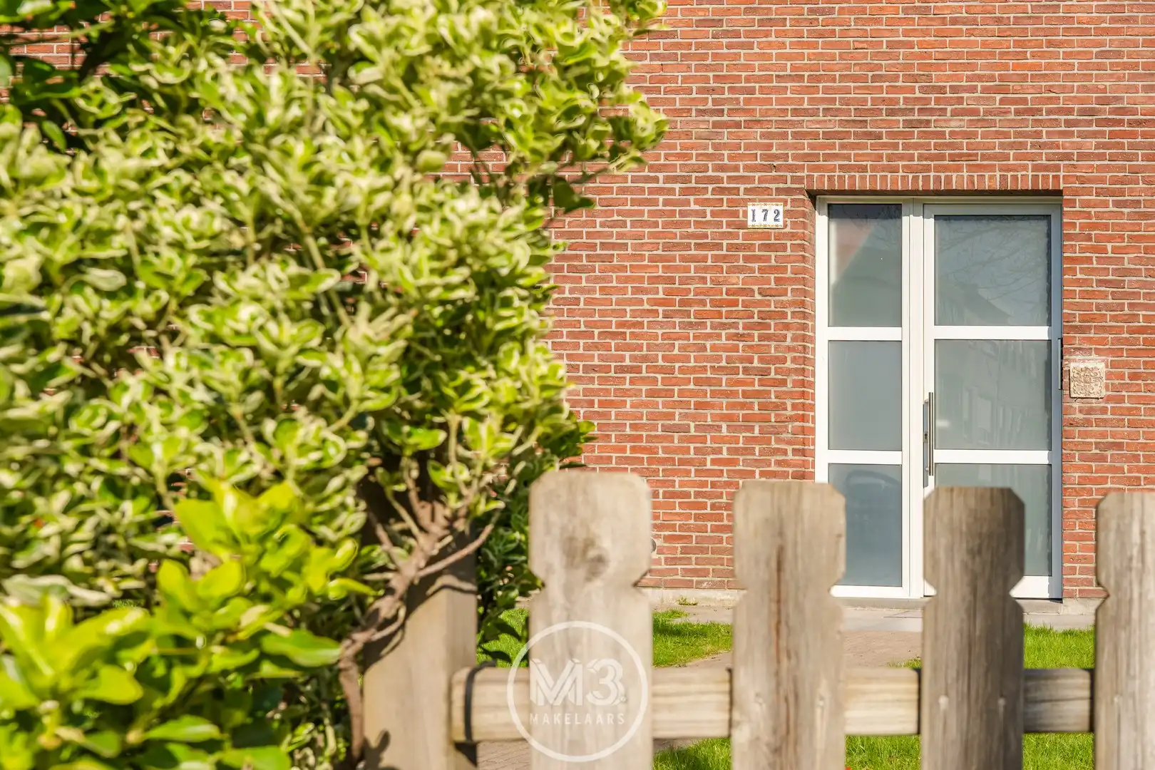 2 slaapkamer appartement met garage foto 3