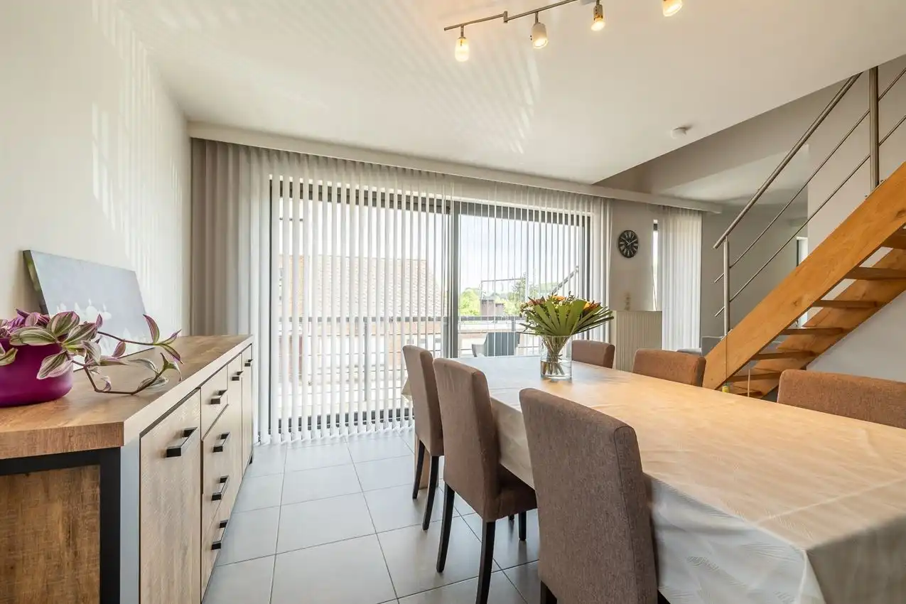Gezellige duplex met twee slaapkamers nabij station foto 7