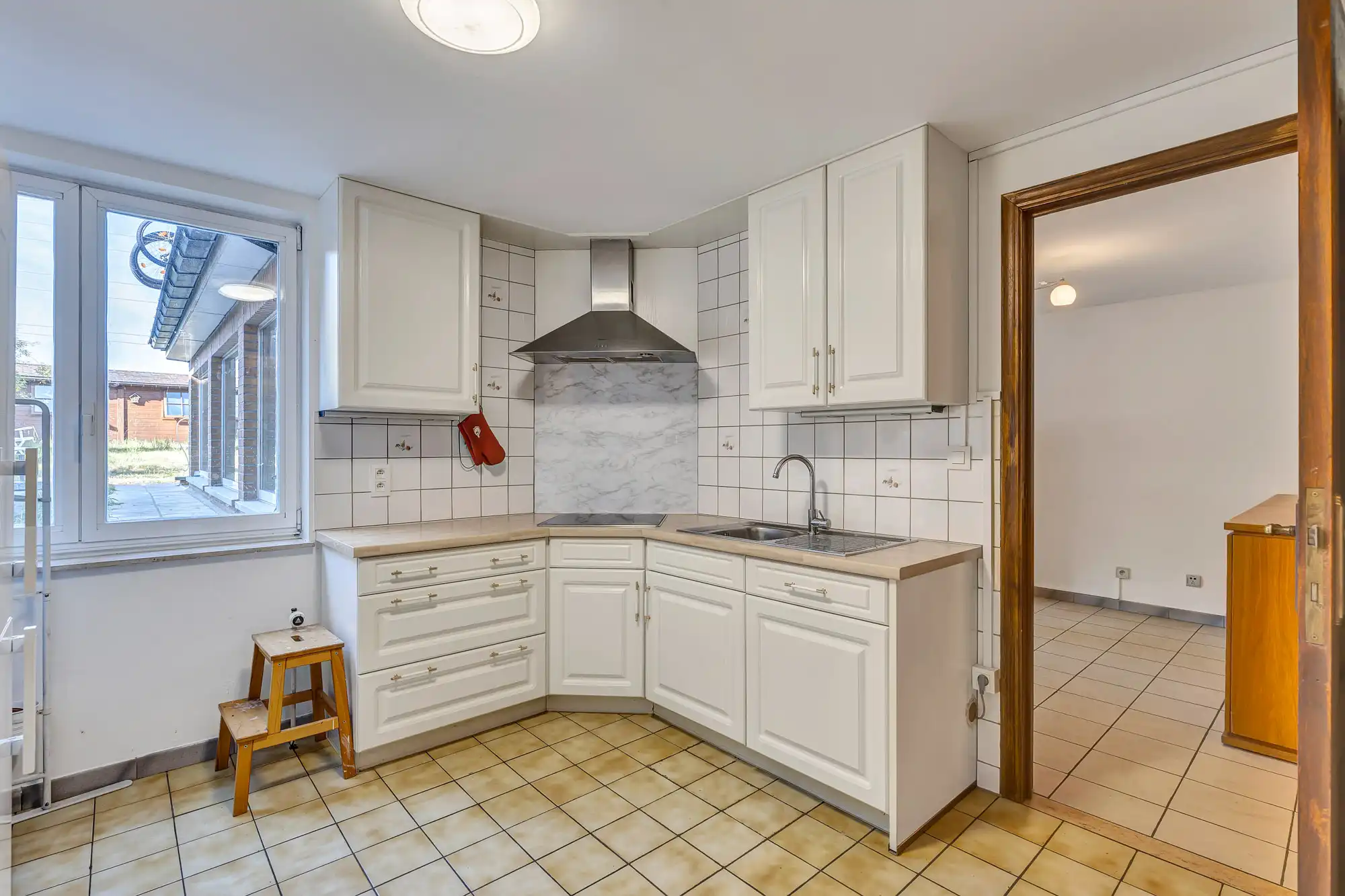 Gelijkvloers appartement met 3 slaapkamers en tuin! foto 8