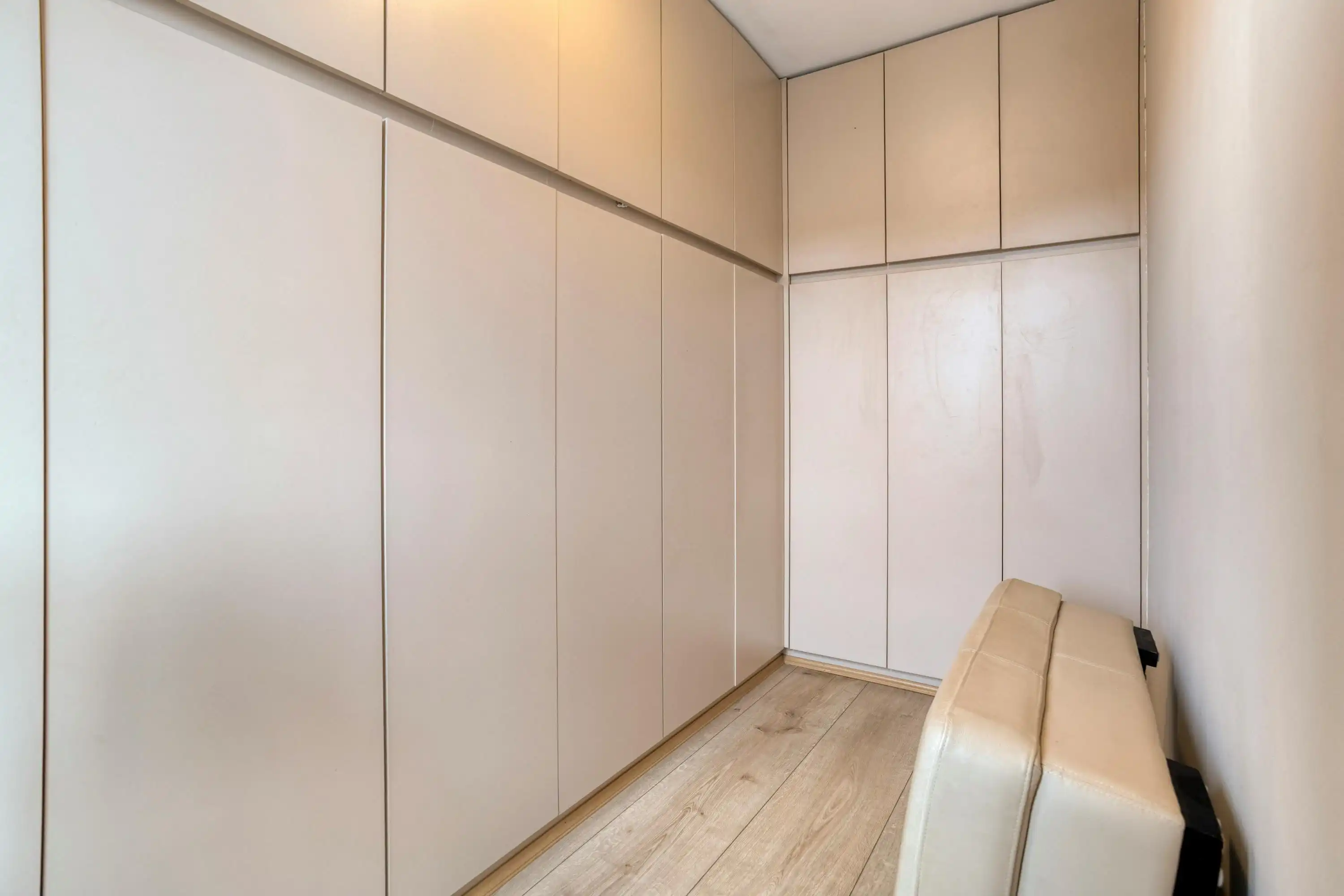 Instapklaar appartement met 2 slaapkamers te koop in Merksem foto 12
