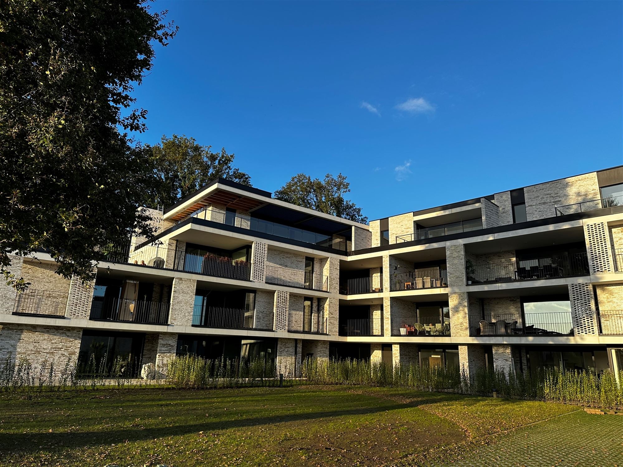 PRACHTIG NIEUWBOUWAPPARTEMENT MET 2 SLAAPKAMERS IN EEN UNIEKE RESIDENTIE TE BERINGEN foto 14