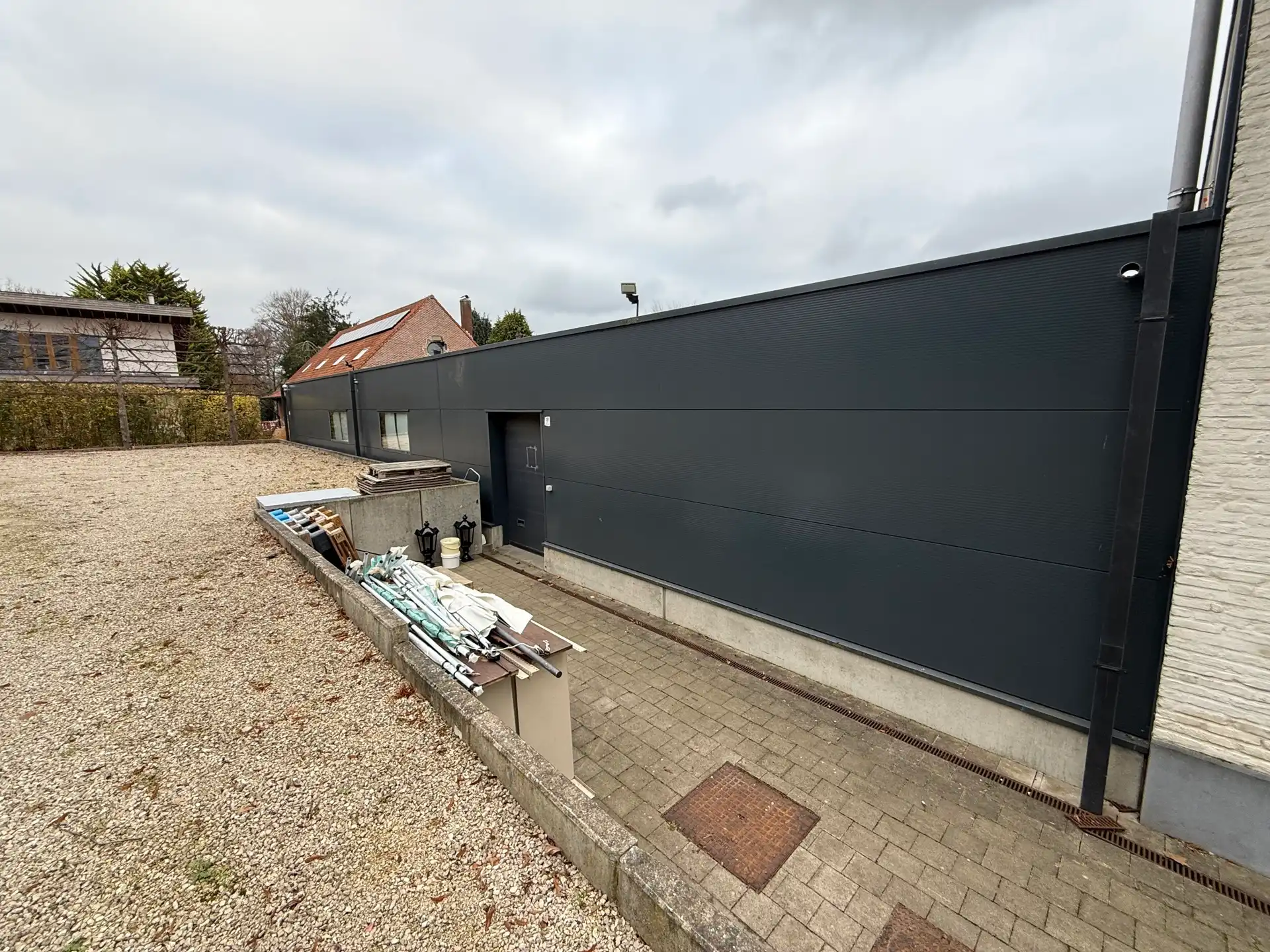 Grote opslagplaats (181m²) op interessante locatie foto 4