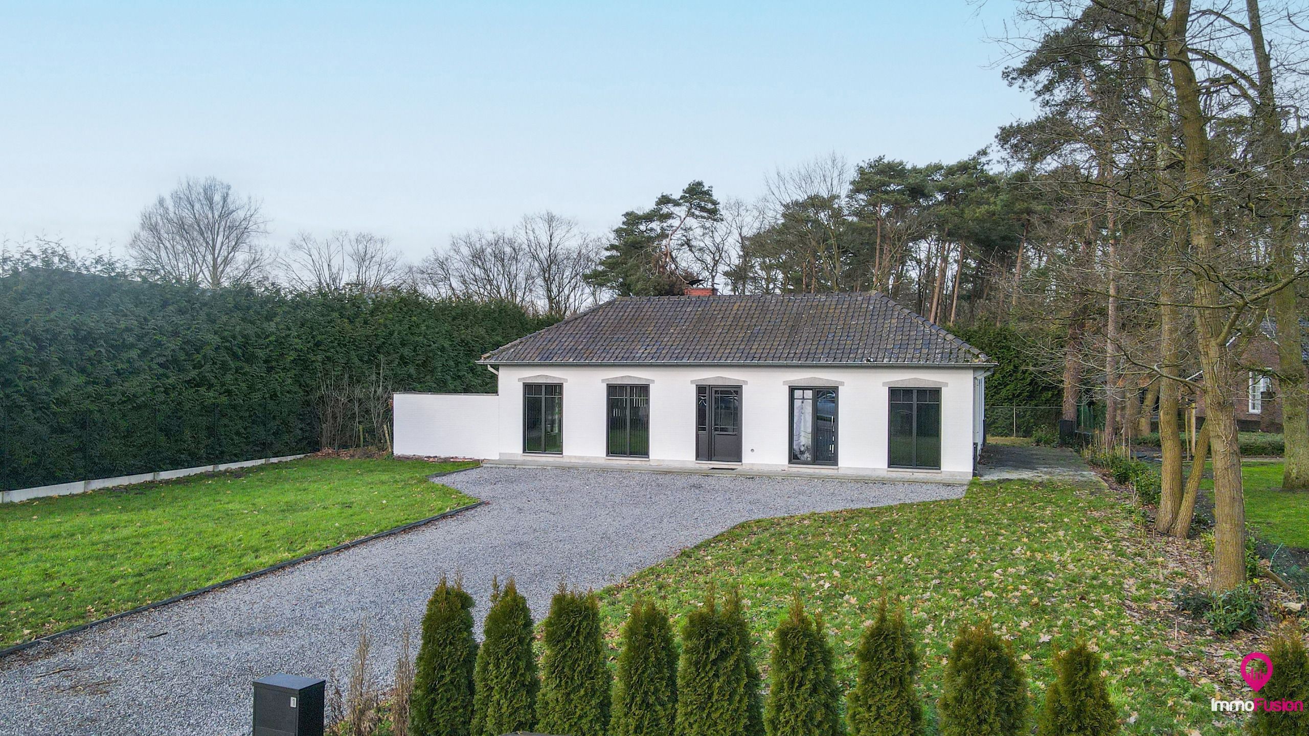 Goed gelegen landelijke villa met 12are grond op toplocatie! foto 46