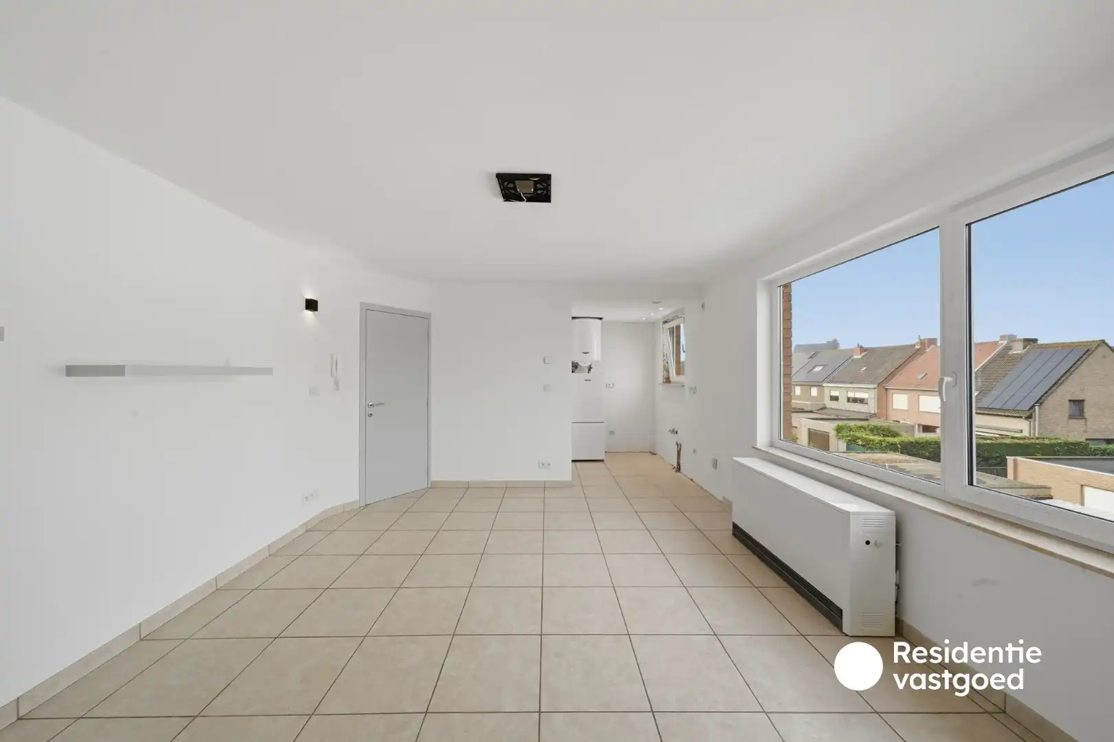 Instapklaar  2 slaapkamer appartement te Bredene foto 6