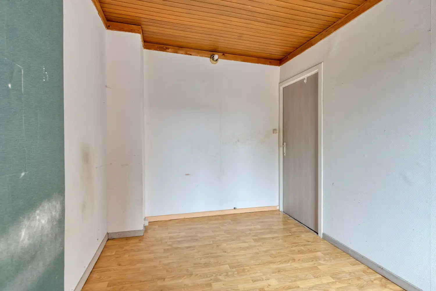 TE RENOVEREN WONING MET VEEL POTENTIEEL IN HET CENTRUM VAN DIEST! foto 18