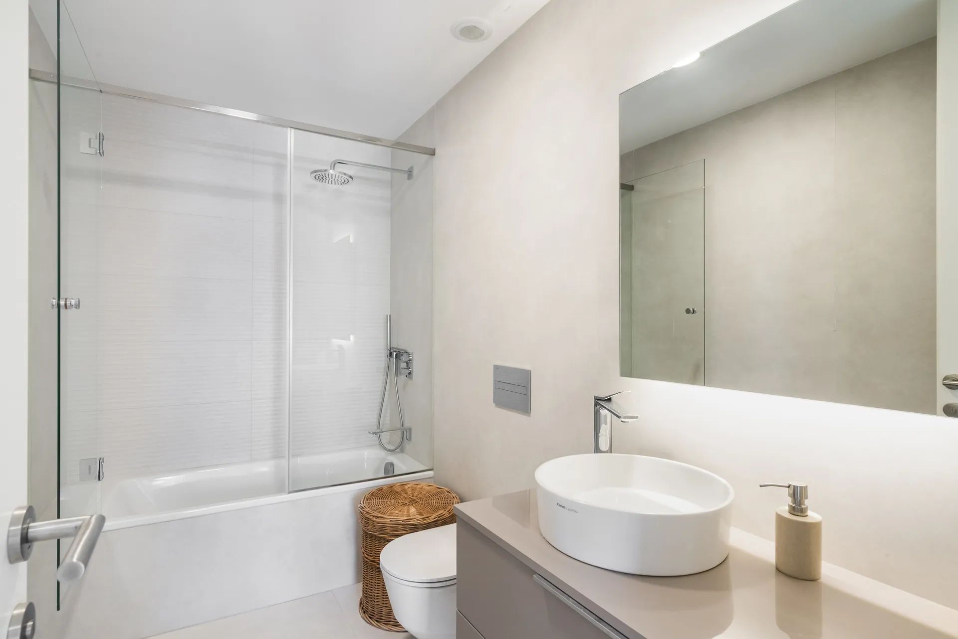Ultramodern appartement in iconisch project, Estepona: een unieke woonervaring aan zee foto 10