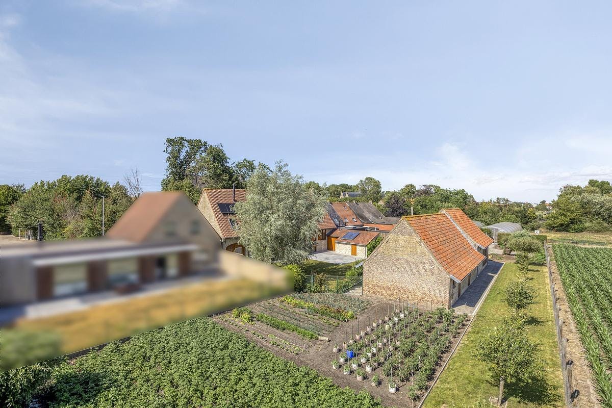 Ruime, energiezuinige woning met bijgebouw op 1.700m² in Beauvoorde. foto 28