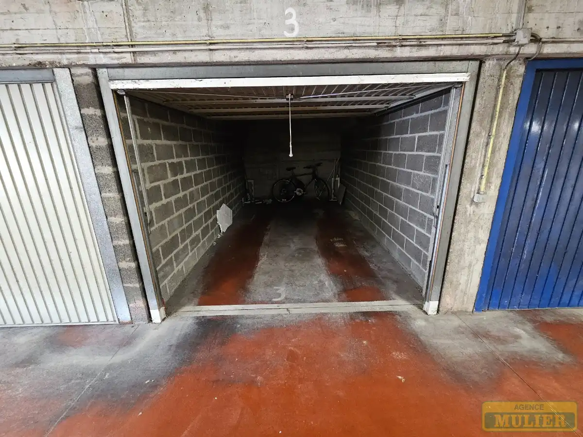 Garage te koop foto 2