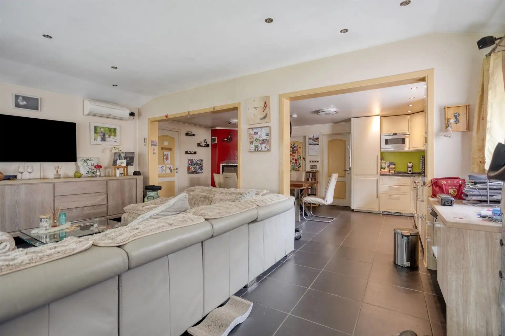 Verzorgde recreatiewoning op een rustige, bosrijke locatie! foto 5