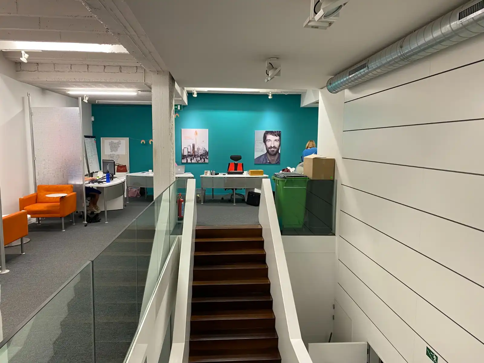 Grote handels- of kantoorruimte aan de Vlaanderenstraat - Gent Zuid foto 8