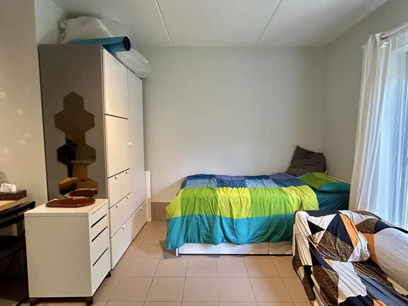Deels gemeubelde studio met terras en staanplaats te Leuven foto 4