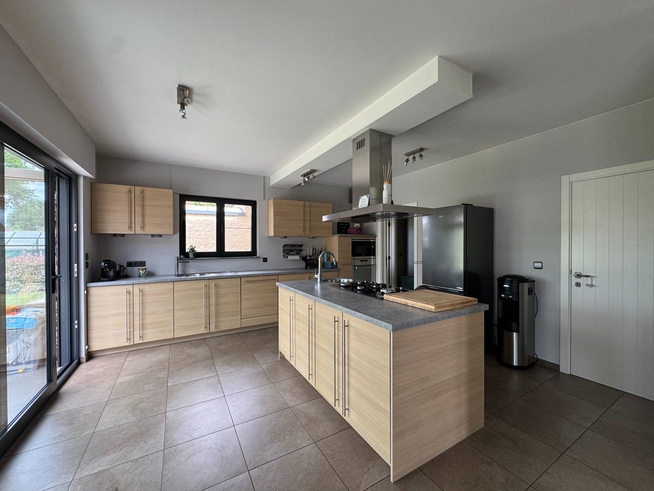 Prachtige villa met 4 slaapkamers. foto 9