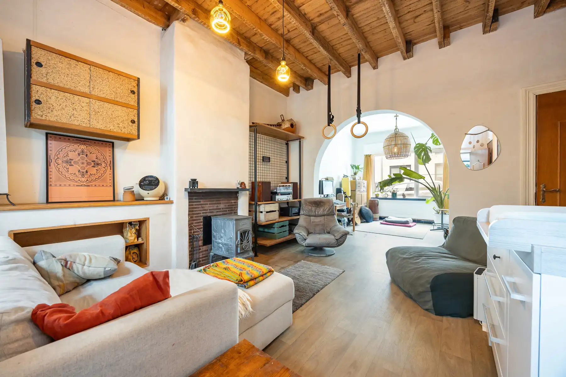 Stadswoning op een perceel van 230 m² met toegang achteraan de tuin. foto 4