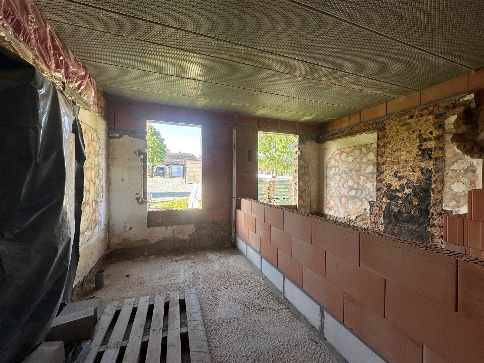 Verder af te werken renovatieproject op prachtige ligging! foto 11