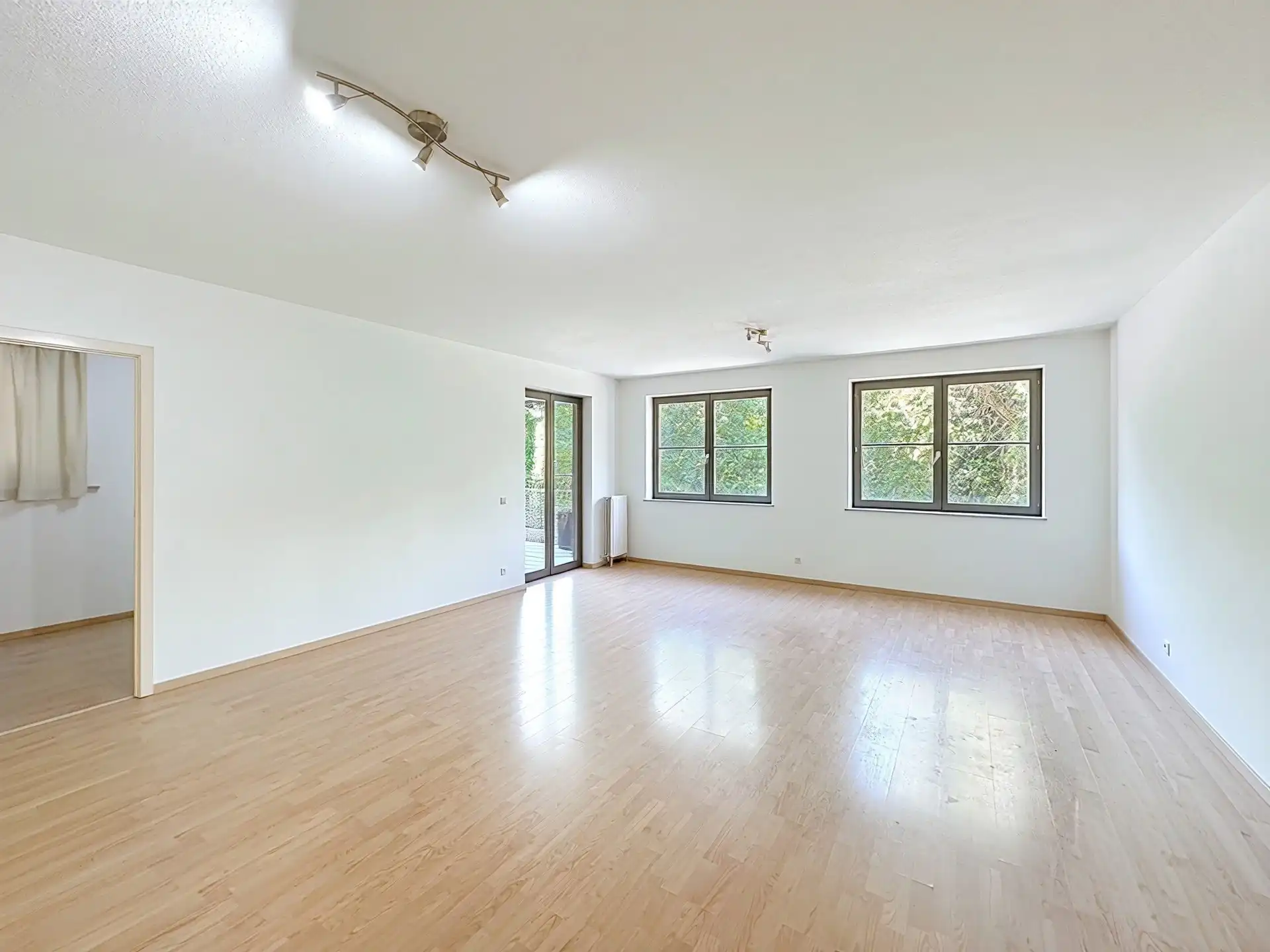 Ruim appartement met 2 terrassen en 4 slaapkamers in Ukkel! foto 4