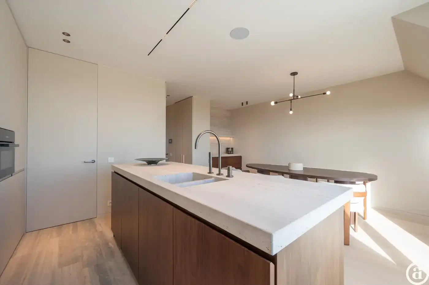Prachtig nieuwbouw duplex-appartement op Zeedijk te Zoute. foto 15