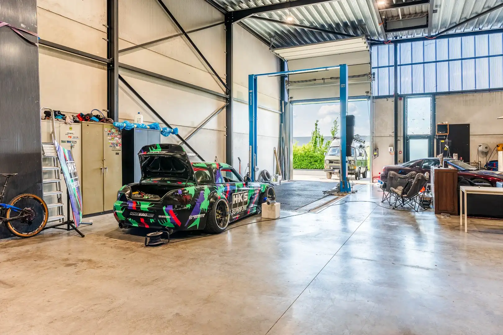 KMO-unit van 253 m² met 3 parkeerplaatsen en vergunde conciërgewoning foto 9