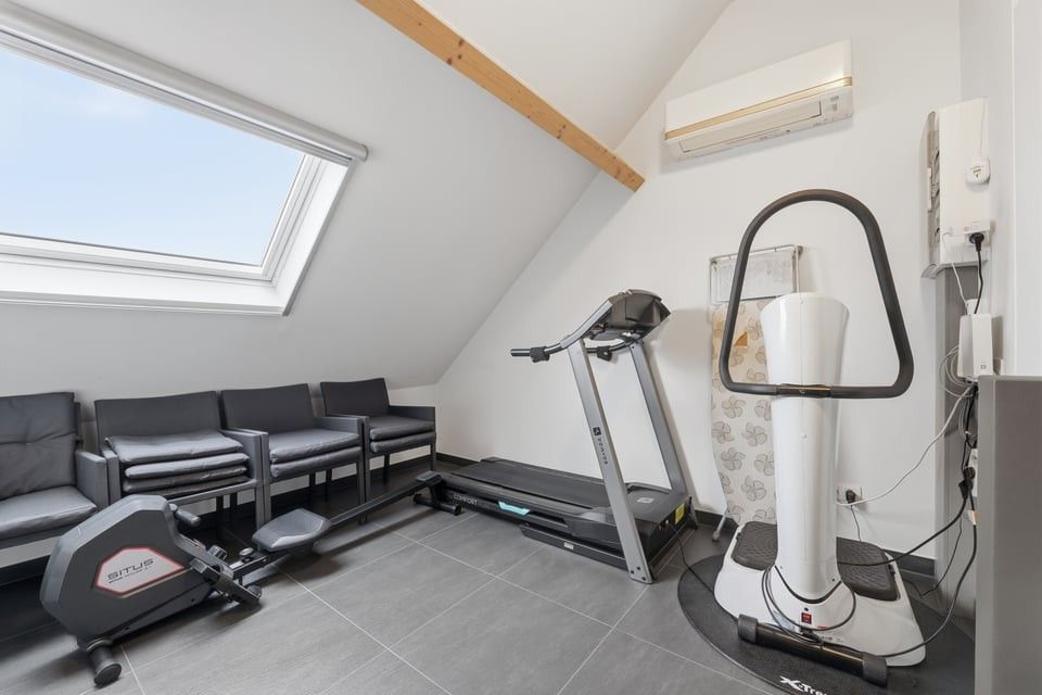 PENTHOUSE MET UNIEK DAKTERRAS, SAUNA EN STAANPLAATS IN HARTJE SINT-TRUIDEN foto 18