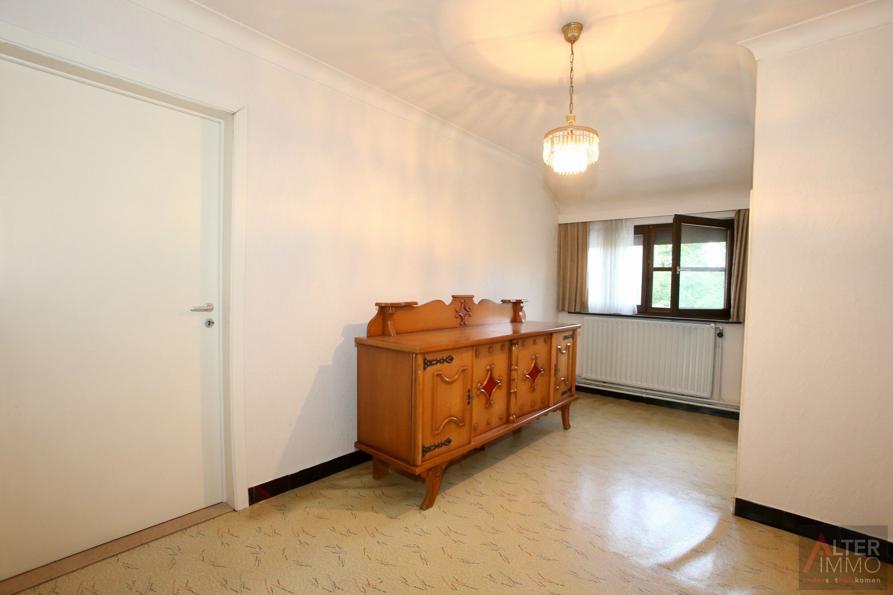 Goed gelegen, degelijk onderhouden woning te Viversel! 3 slaapkamers, 10are en breed perceel van 23m. foto 24