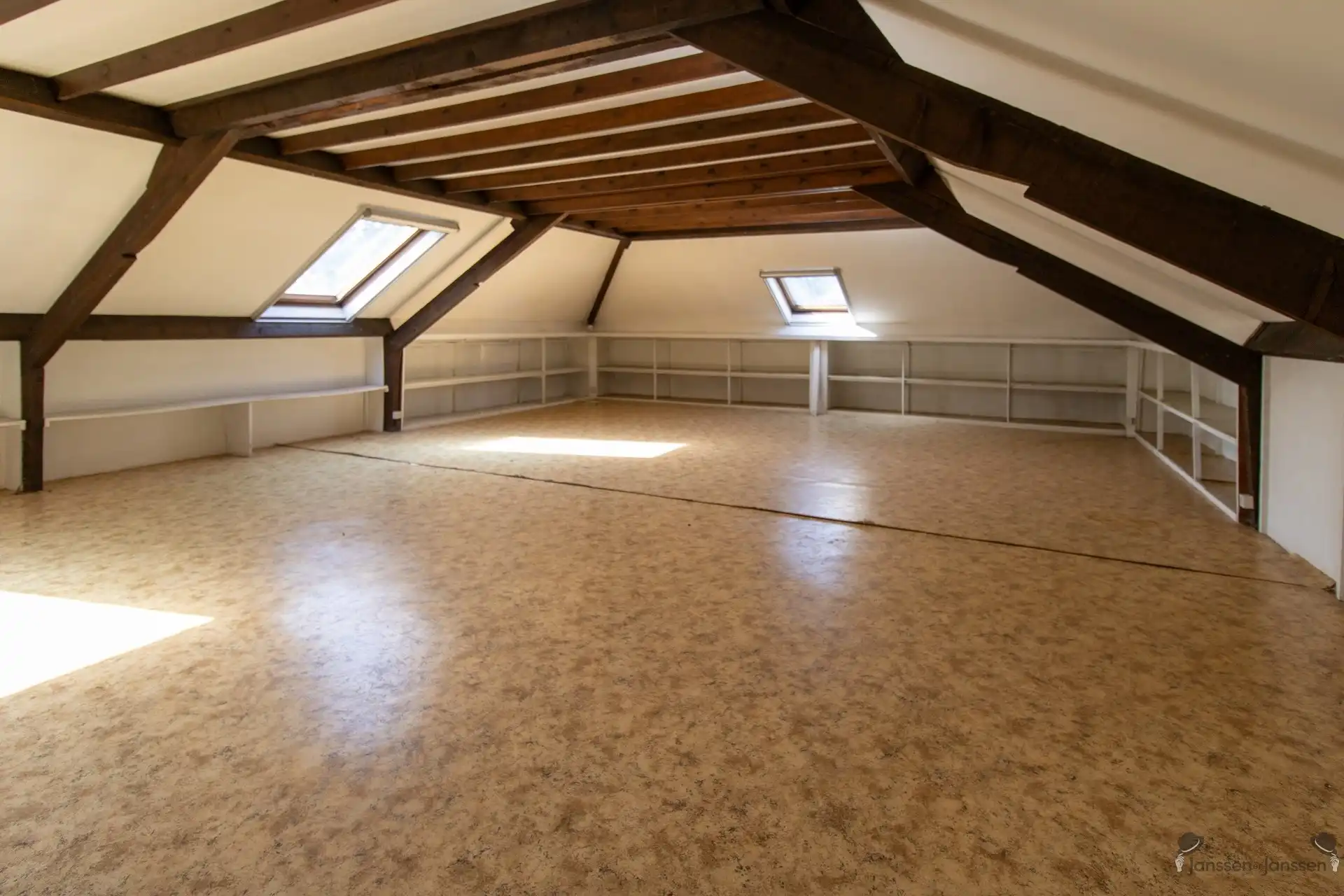 Villa met 6 slpks + mogelijkheid praktijkruimte foto 31