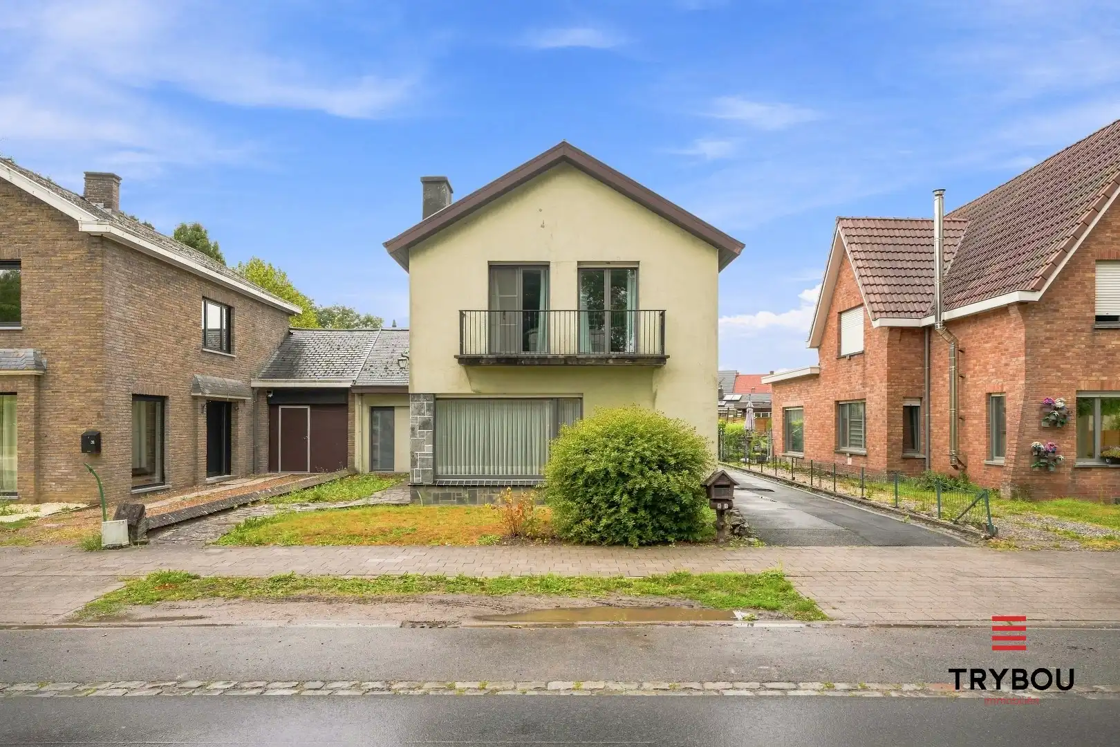 Uitstekende gelegen woning met loods en tuin!  foto 2