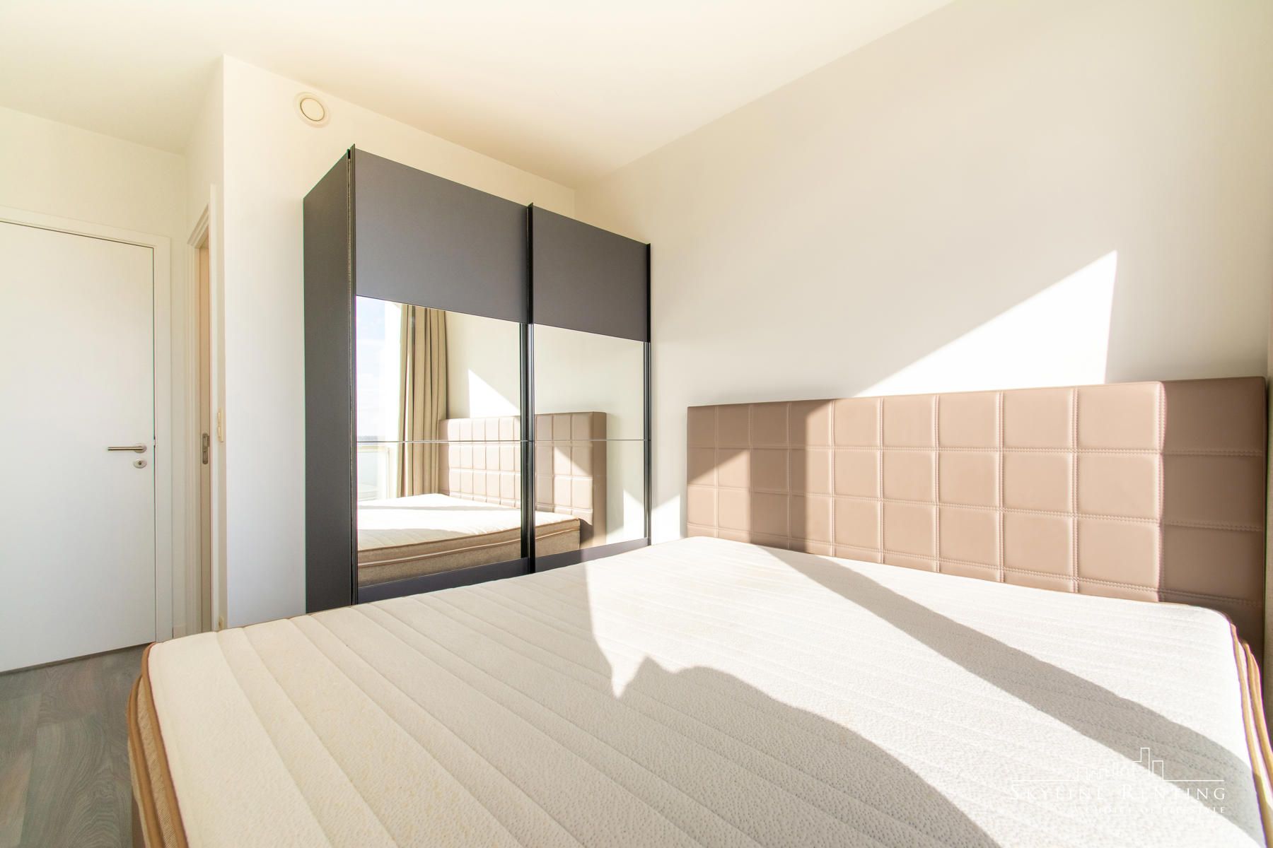 Prachtig gemeubeld appartement 1 kamer + Terras!!!  foto 8