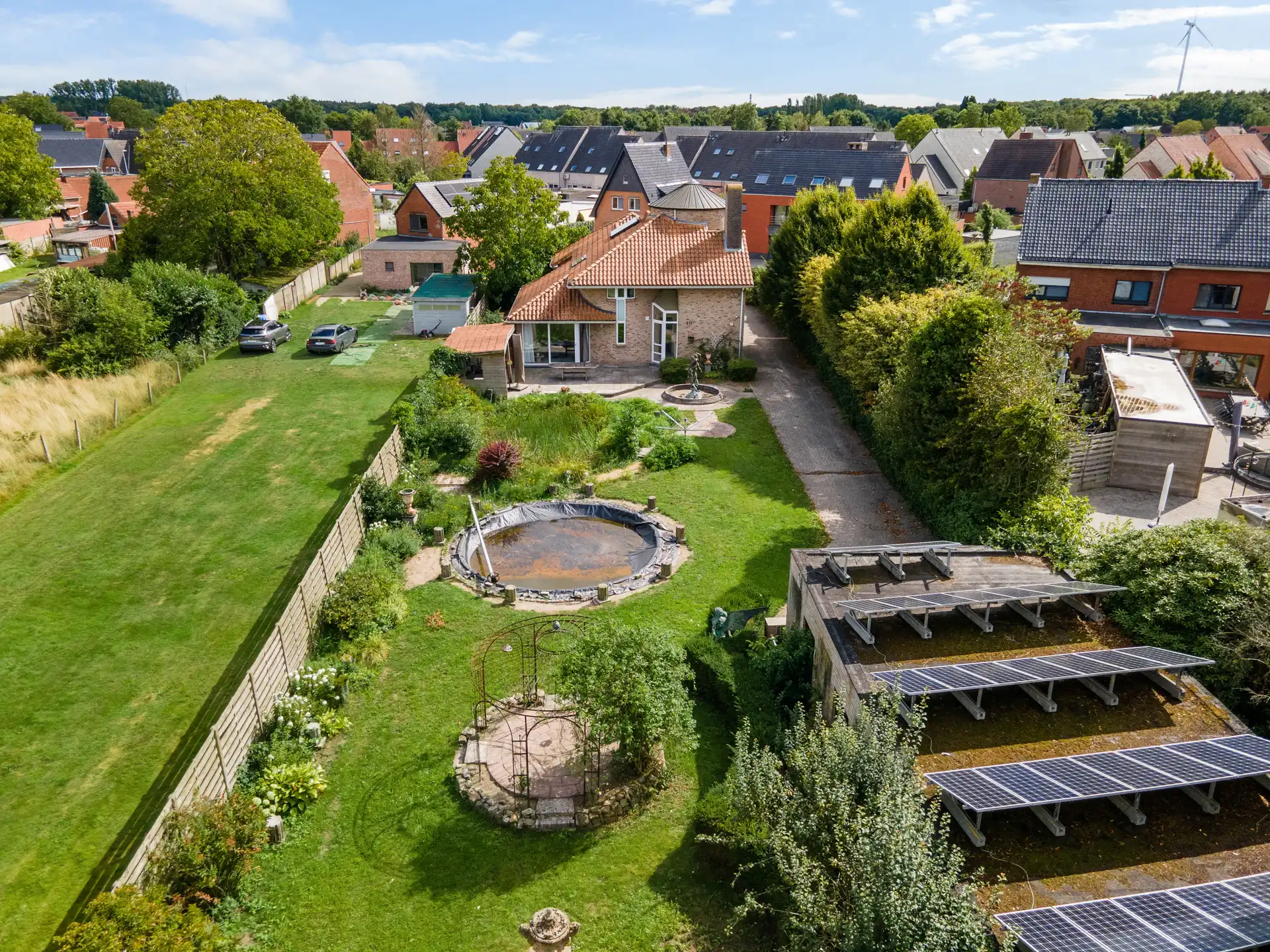 Gezinswoning met kantoor en prachtige tuin te Vosselaar.  foto 16