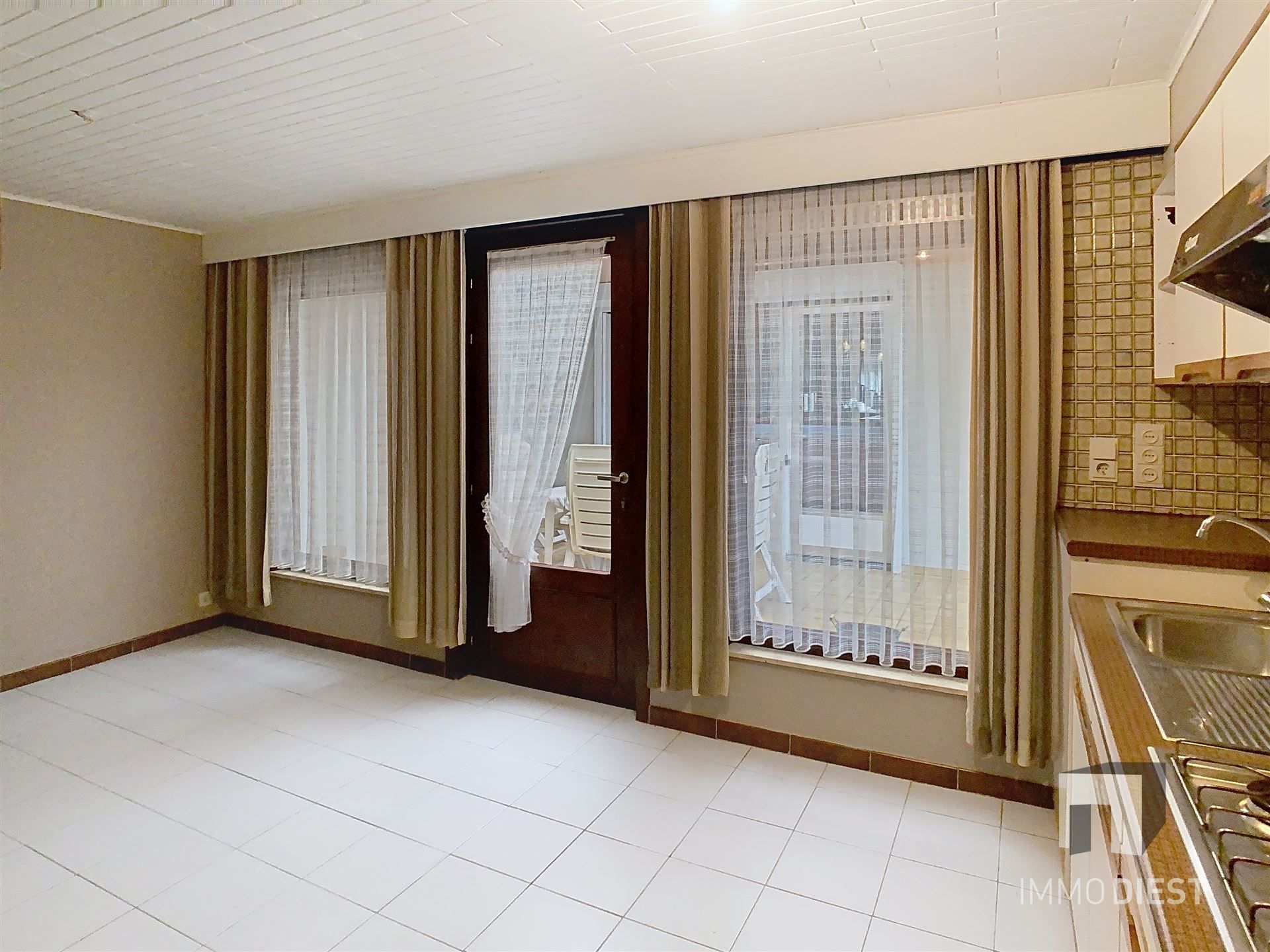 Te renoveren woning met bijgebouw op 5a 29ca. foto 18