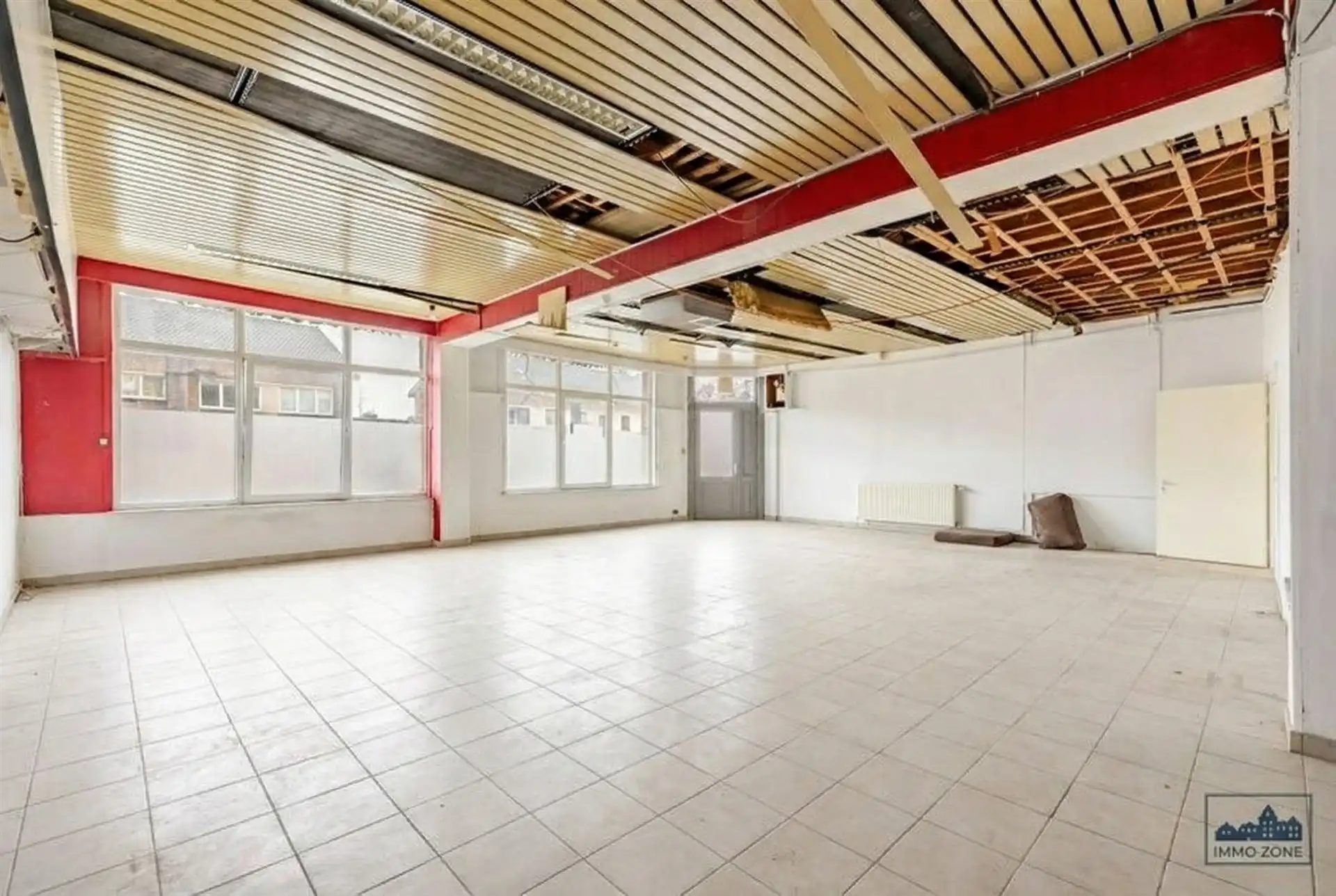 Ruime 4-Slaapkamerwoning in Temse. foto 3