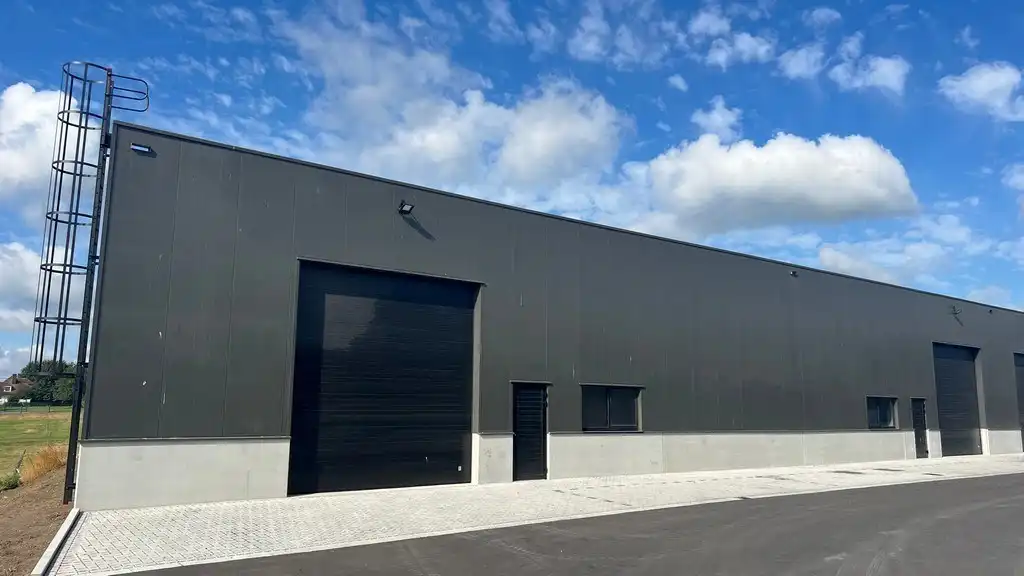 Nieuwbouw magazijn te koop in  MGpark Arsela in Tielt foto {{pictureIndex}}