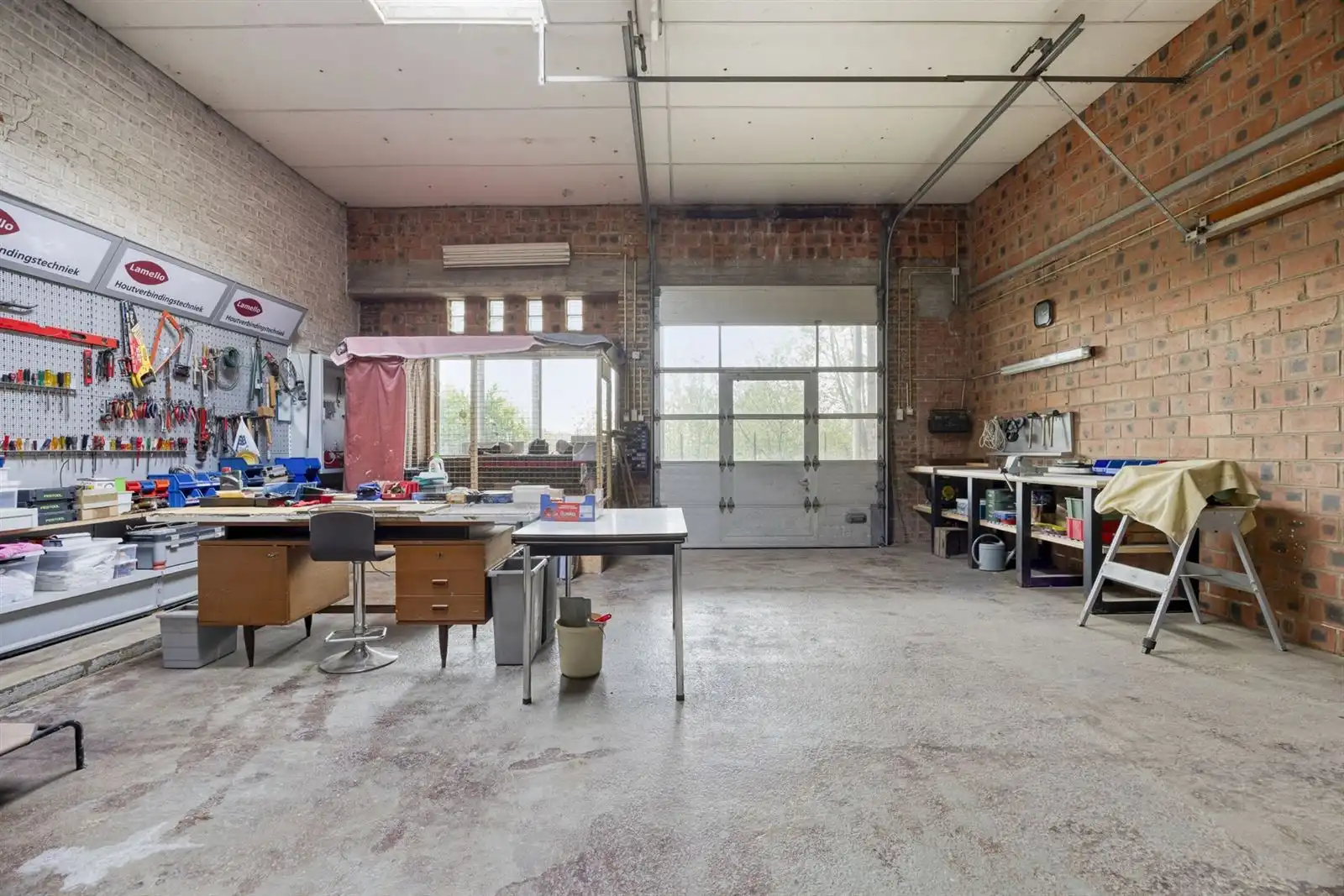 Woning met ruime loods te koop foto 34