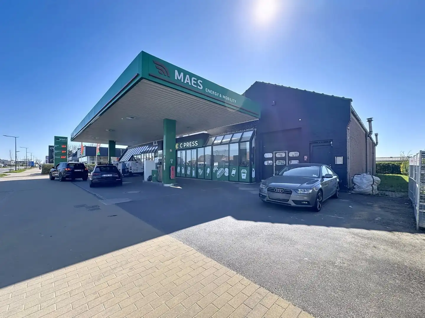 Uiterst gunstig gelegen commerciële ruimte  foto 2