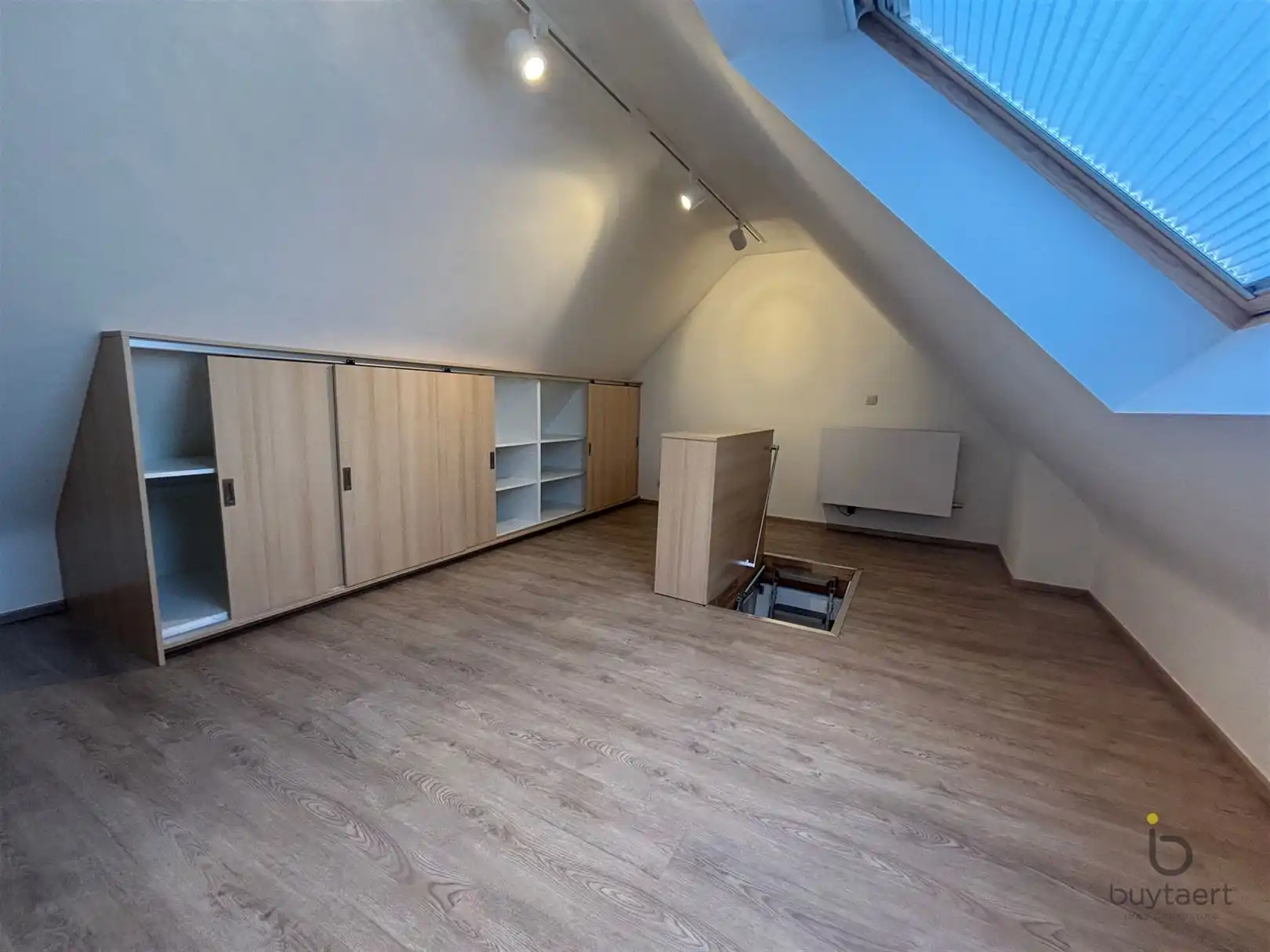 TOP ONDERHOUDEN DAKAPPARTEMENT IN HARTJE SCHILDE MET RUIM ZONNIG TERRAS! foto 33