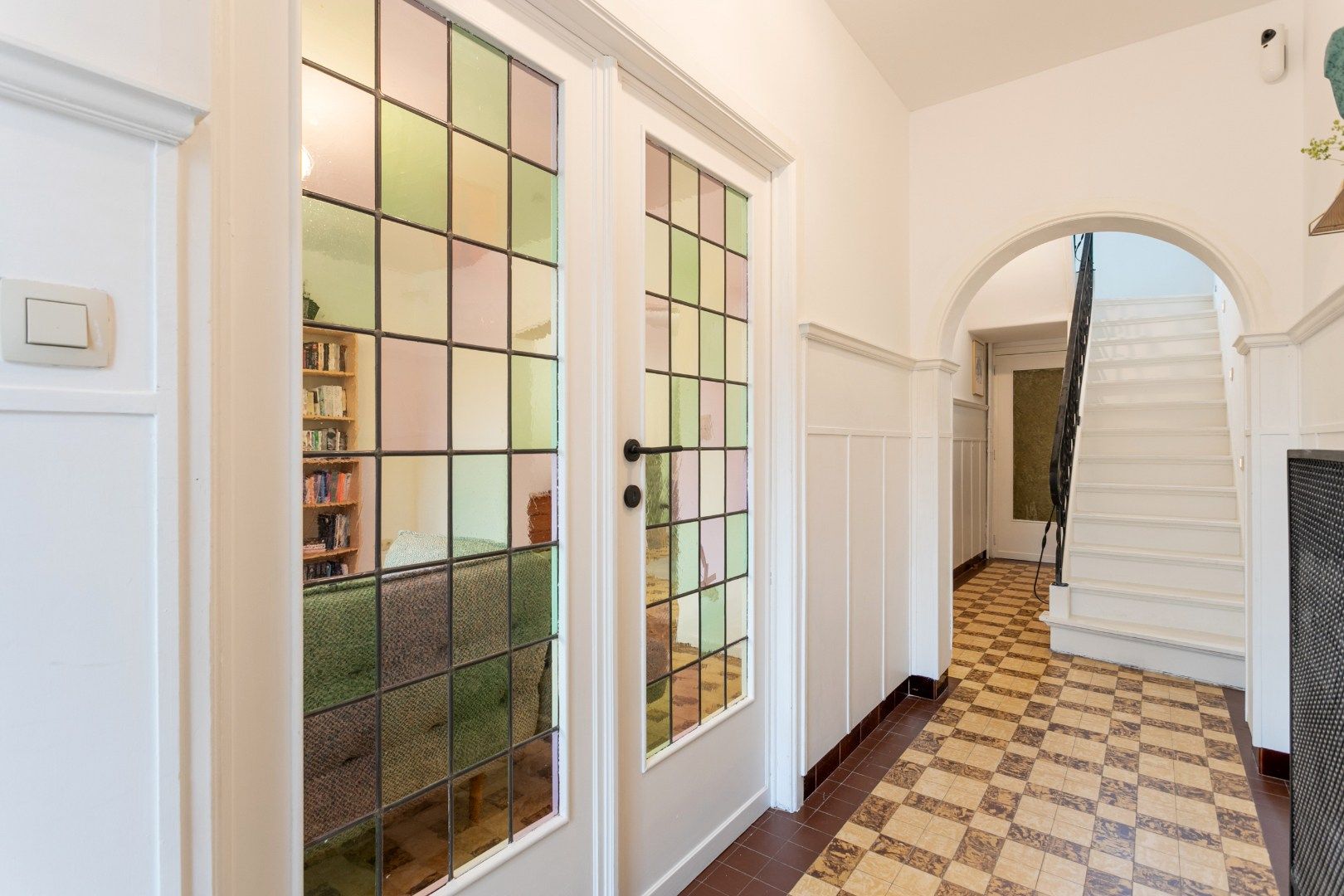 Ruime gerenoveerde, energiezuinige woning foto 2