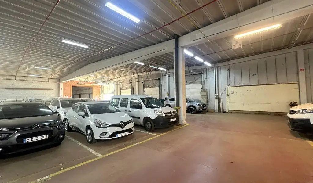 Loods te huur in industriepark-Noord te Sint-Niklaas foto 4