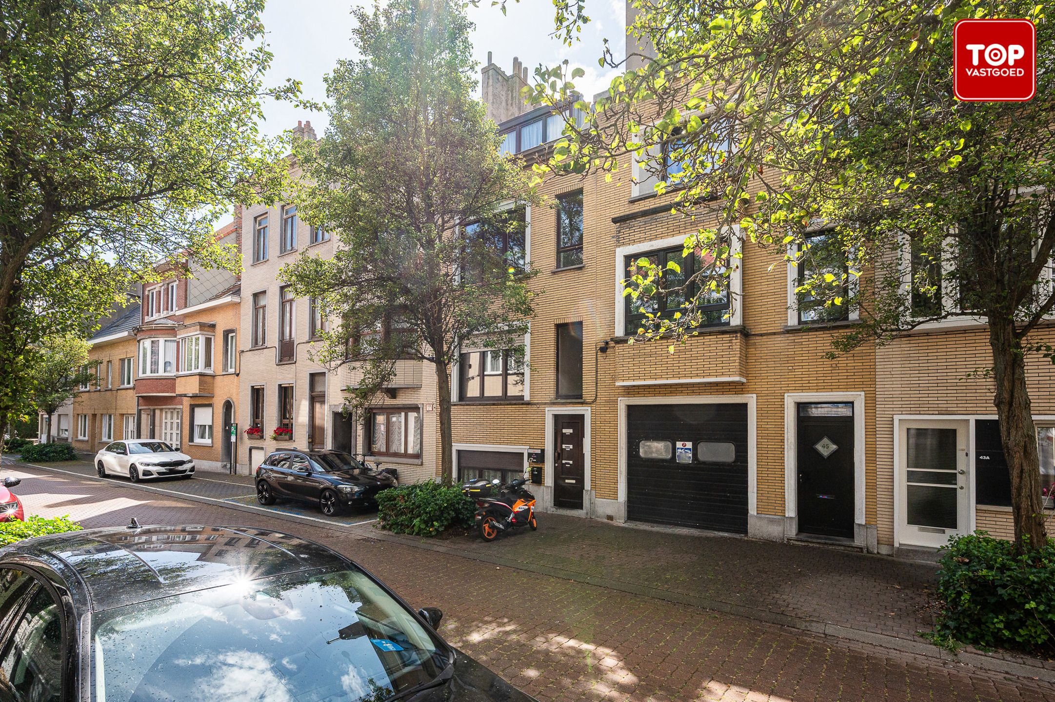 Hoofdfoto van de publicatie: Opbrengsteigendom met 3 verhuurde units in hartje Oostende – 5,7% bruto rendement