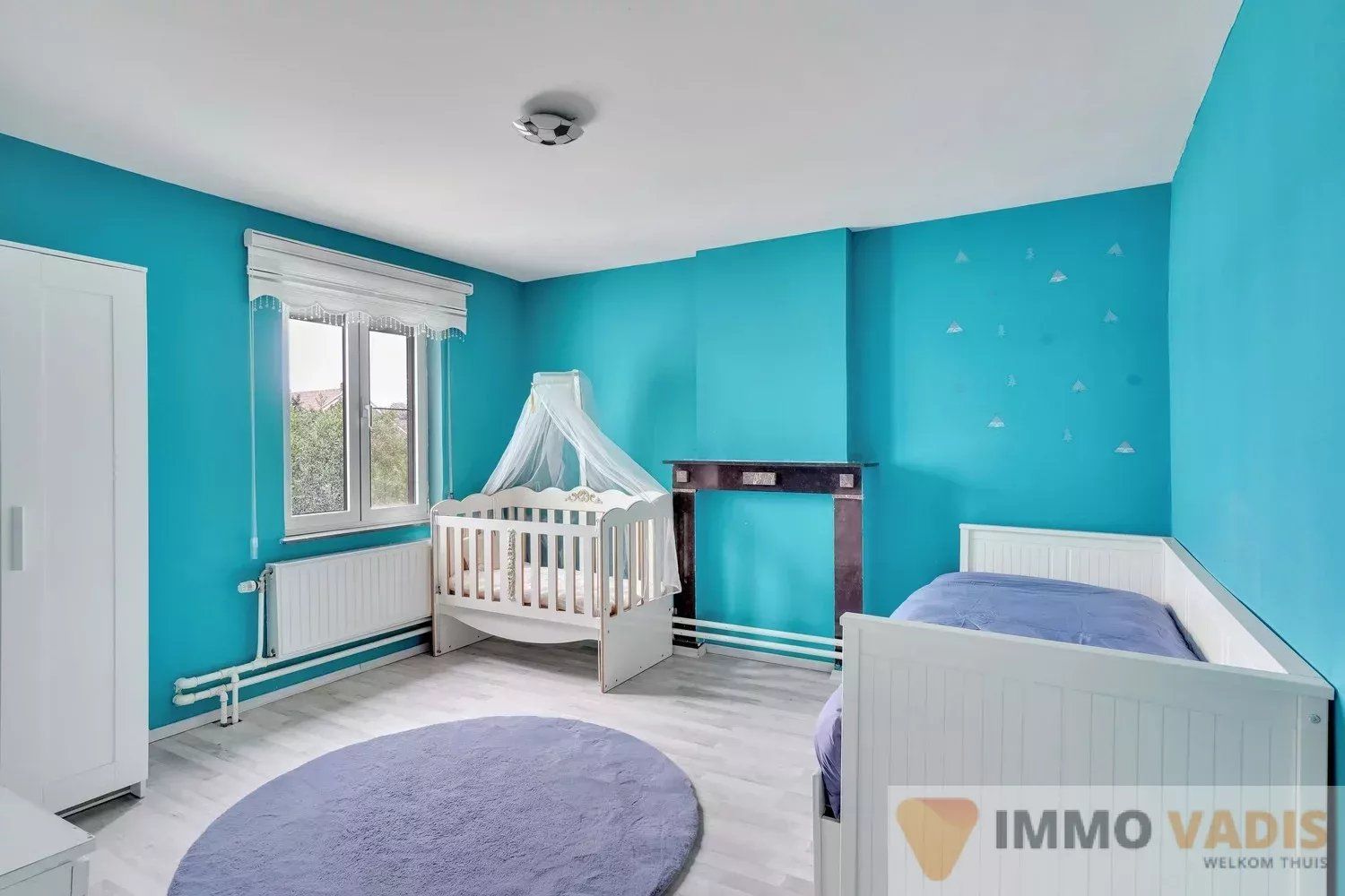 Gerenoveerde gezinswoning met vier slaapkamers foto 11