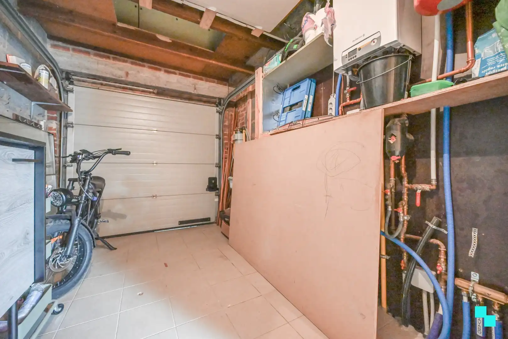 Verder te moderniseren eengezinswoning te Lendelede foto 12