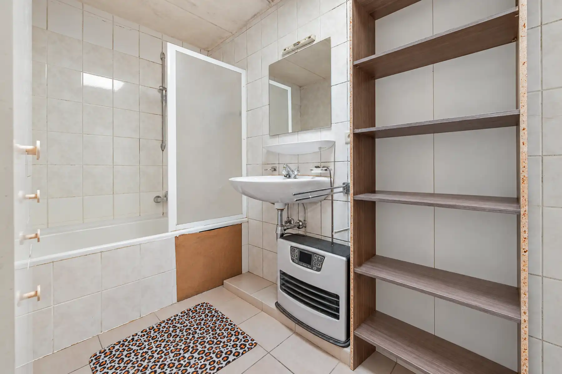 Centraal gelegen appartement met garage foto 7
