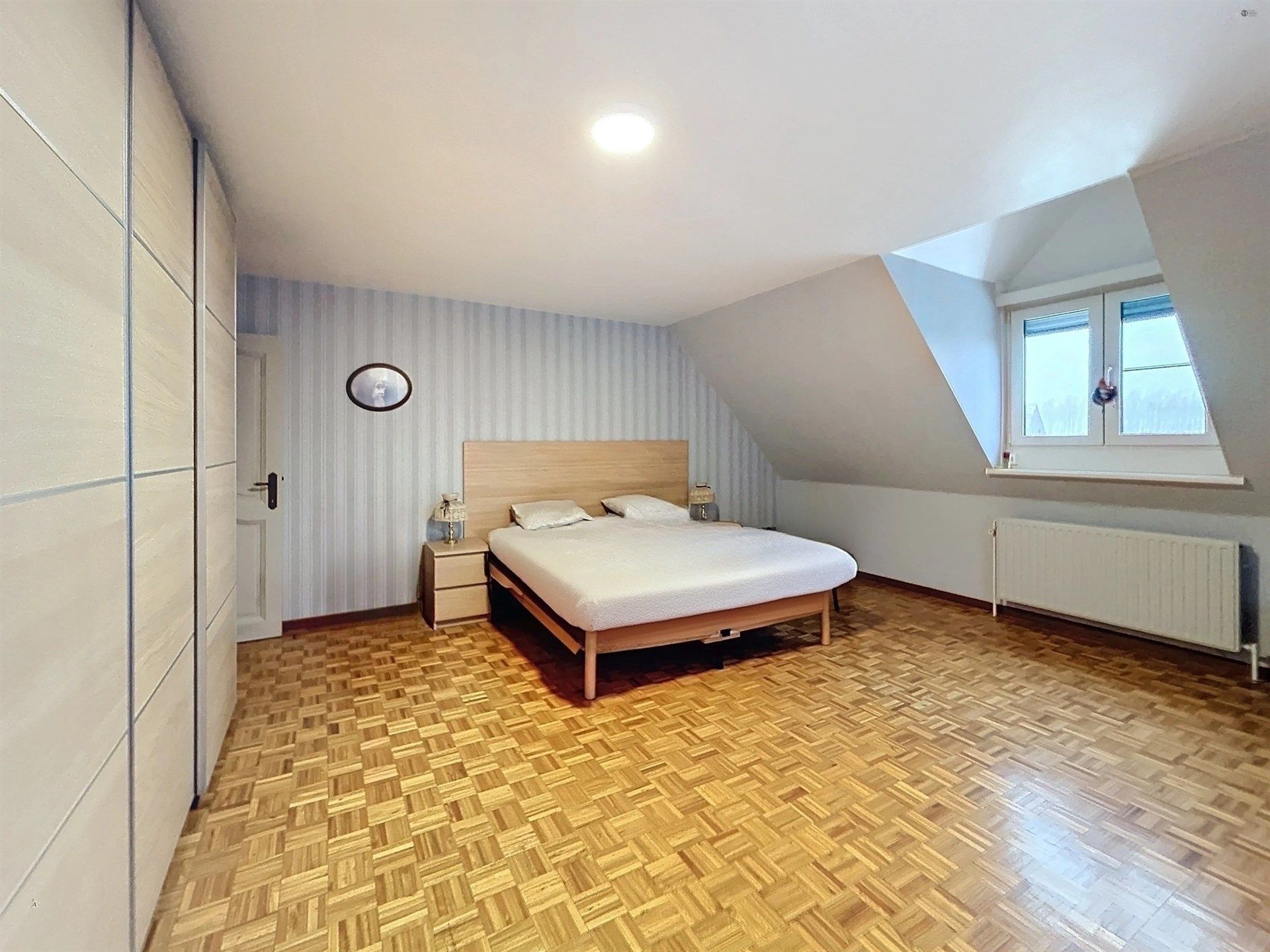 Villa met dubbele garage/ werkplaats op prachtig  perceel van 702m² foto 12