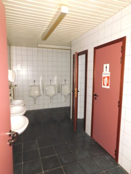 Kantoorruimte/mazijnruimte te huur -  340 m² foto 9