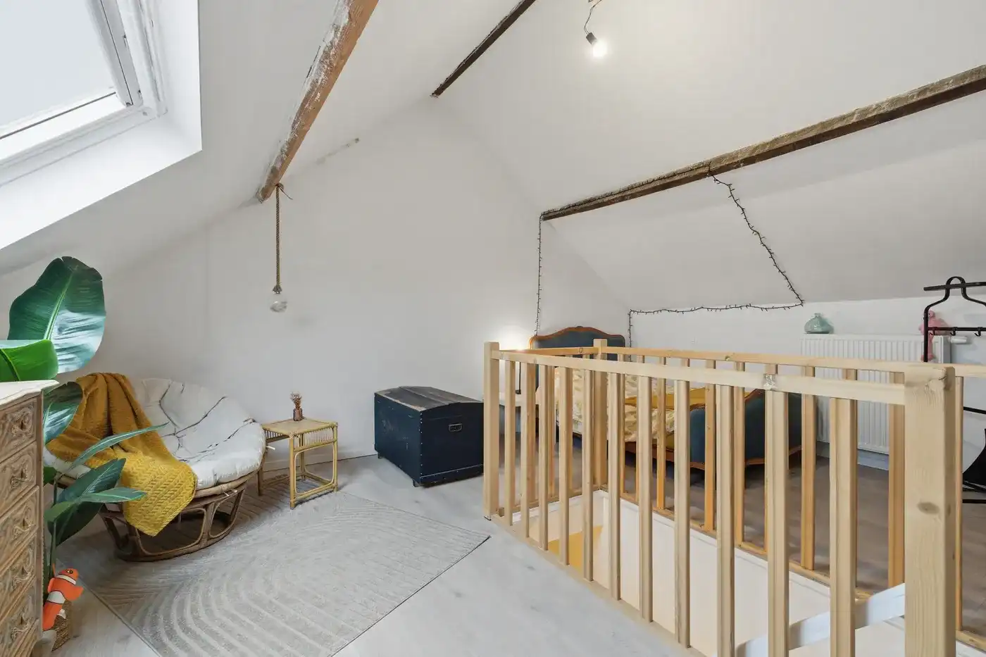 GERENOVEERDE WONING MET 3 SLAAPKAMERS EN GARAGE foto 11