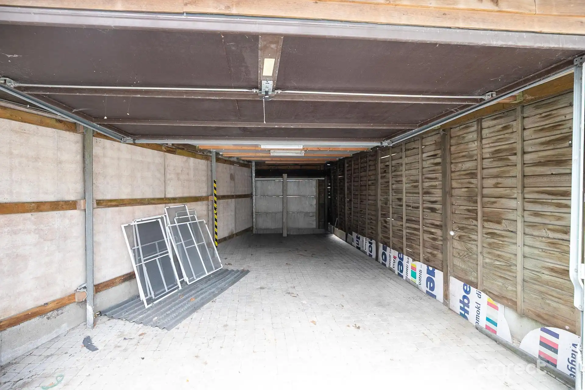 Verrassende, instapklare hoekwoning in Eernegem. foto 10