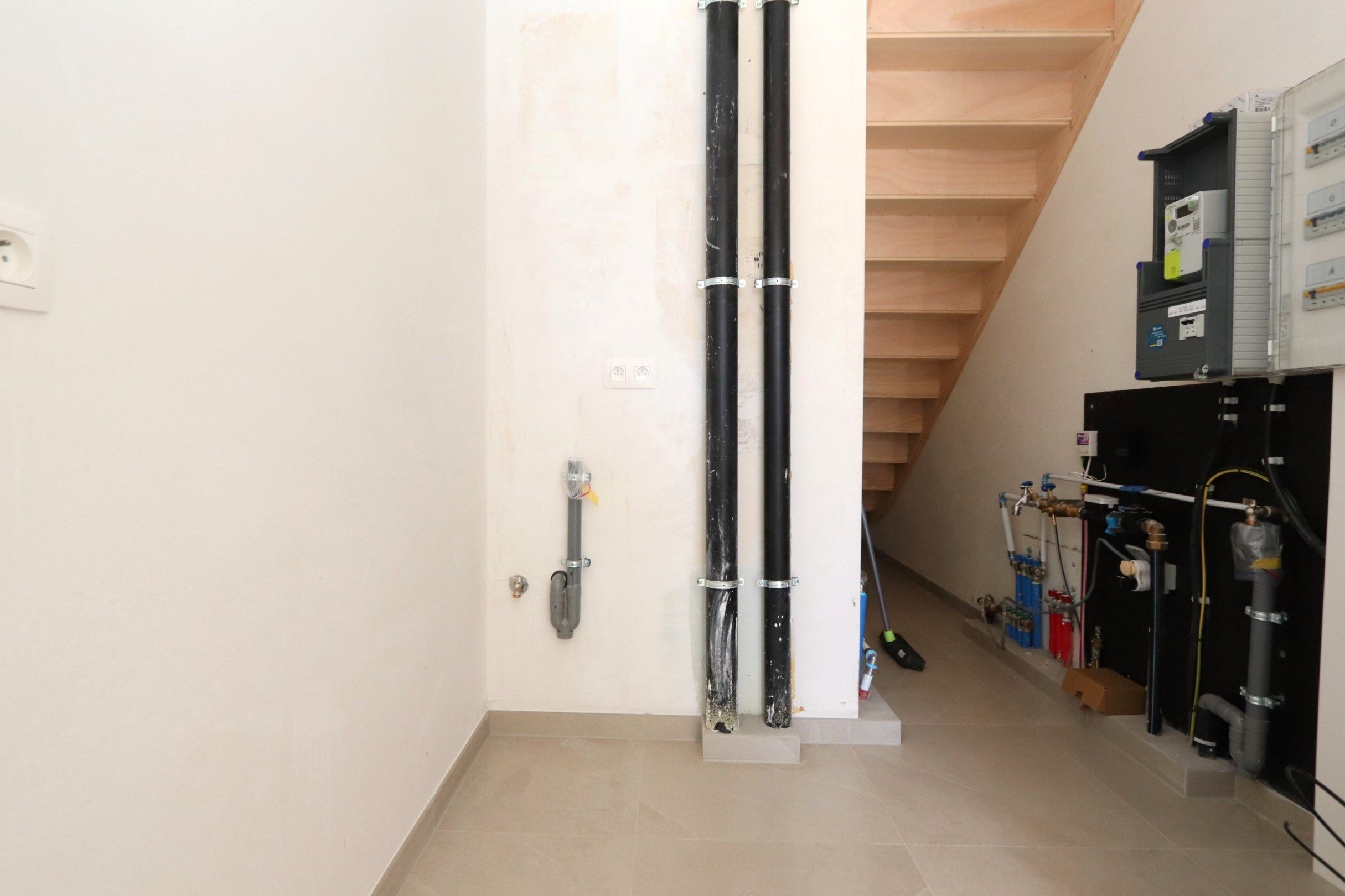 BEN-WONING MET CARPORT & 3 SLAAPKAMERS foto 8