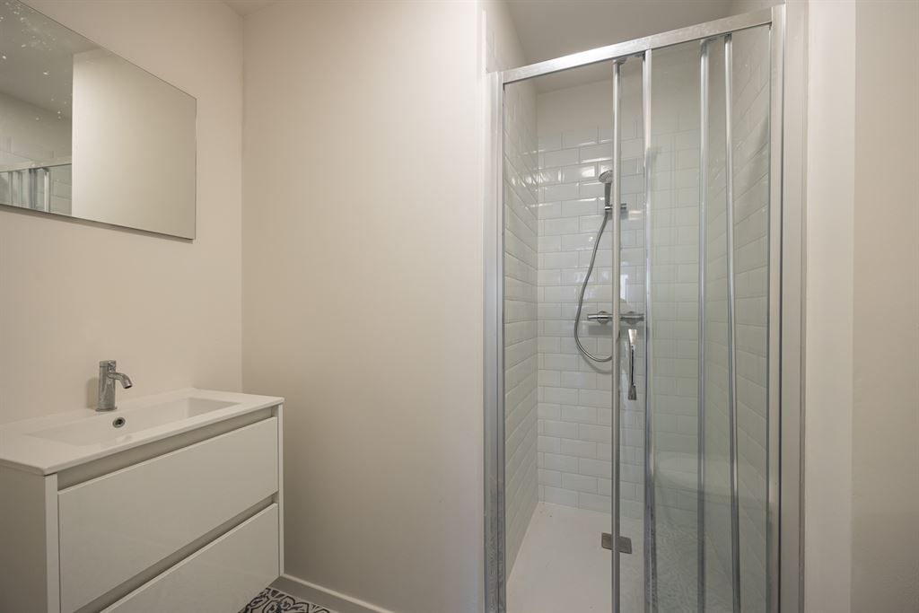 Studentenhuis met 5 kamers foto 4