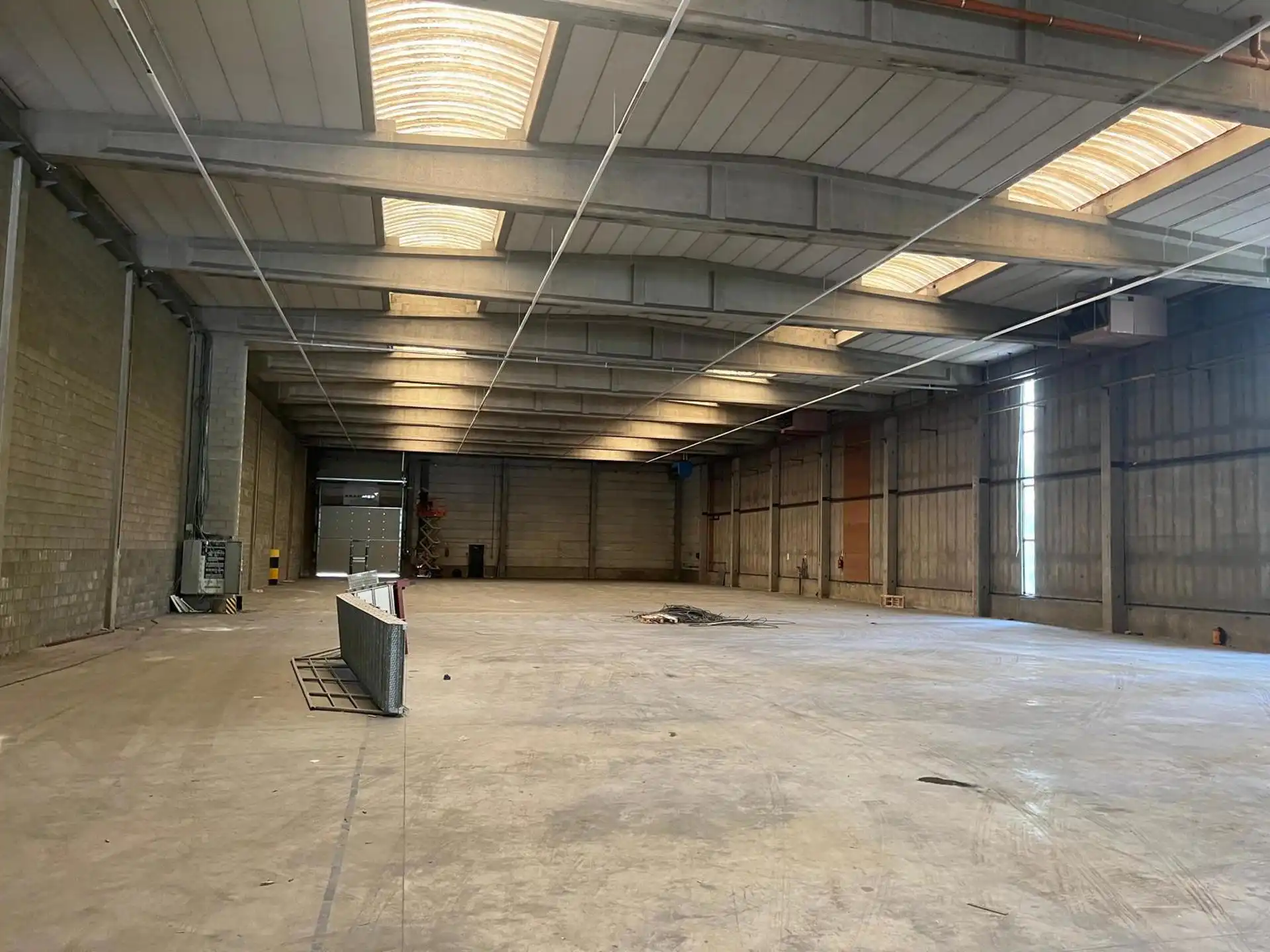 Magazijn 2.147m² te Haven Antwerpen foto 3