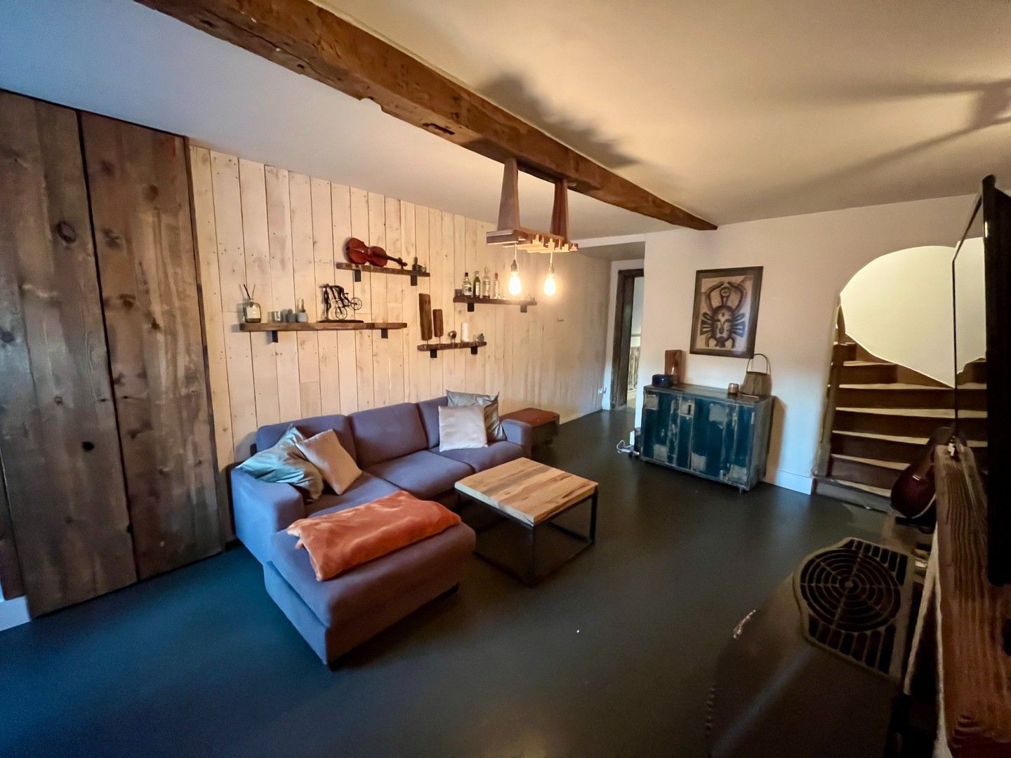 INSTAPKLARE STADSWONING MET DIRECT RENDEMENT IN HET HART VAN DE STAD foto 3